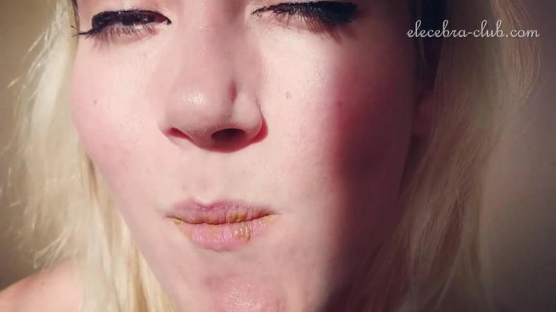 Crazy Shit Piss Feeding Elecebra [FullHD/2021]