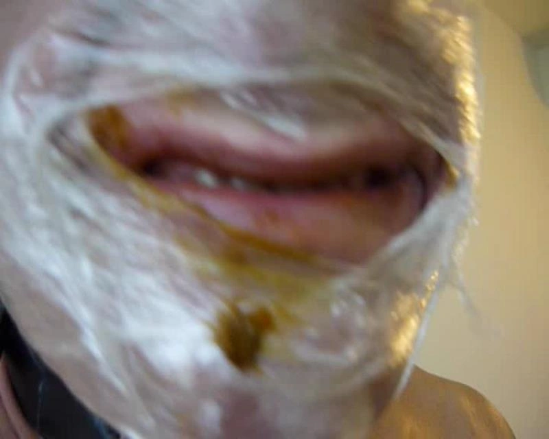 Miss Larissa - breakfast at slaves chair Puke [SD/2021]