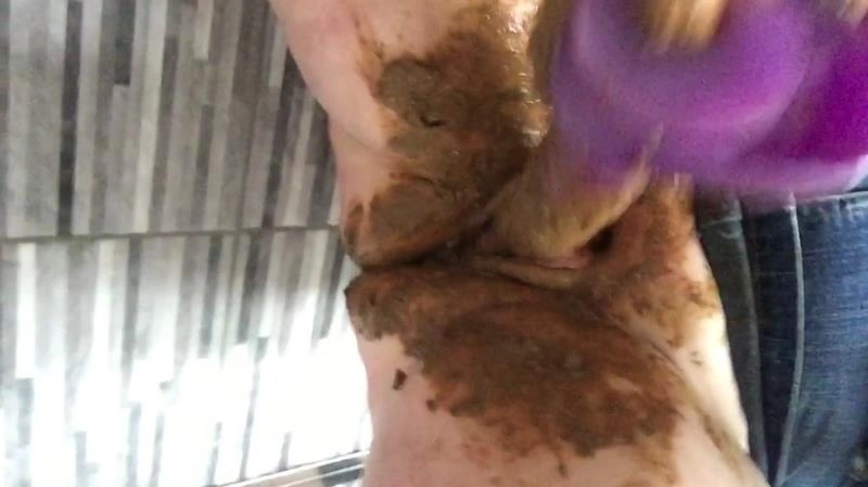 poo and play in the shower Puke [HD/2021]
