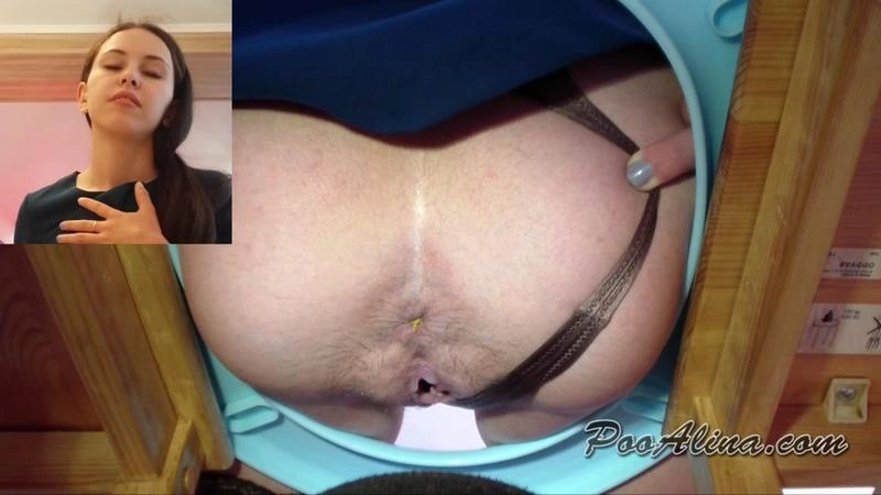 The girl piled up a bunch of shit Puking [HD/2021]