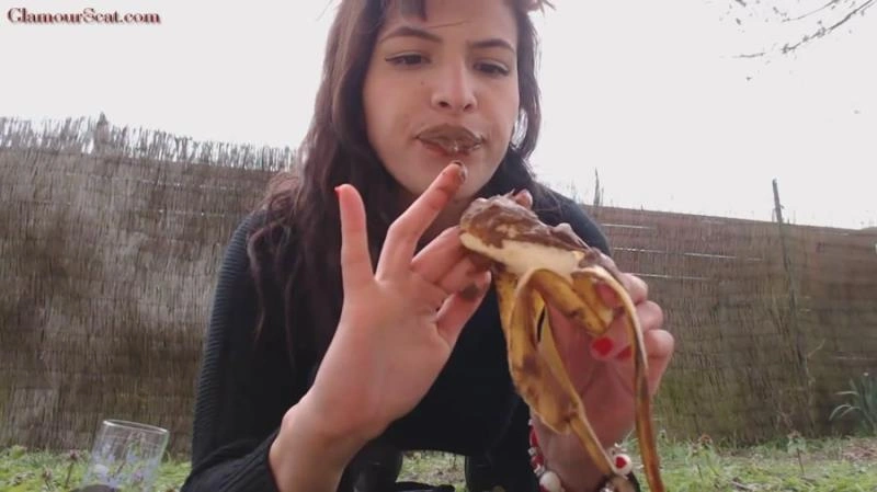 Outdoor shit JessicaKay [FullHD/2021]