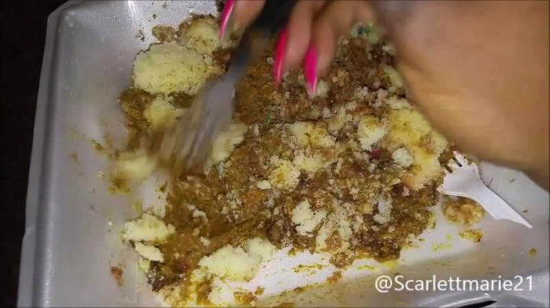 Pooping on Pre-Thanksgiving Food Anna [FullHD/2021]