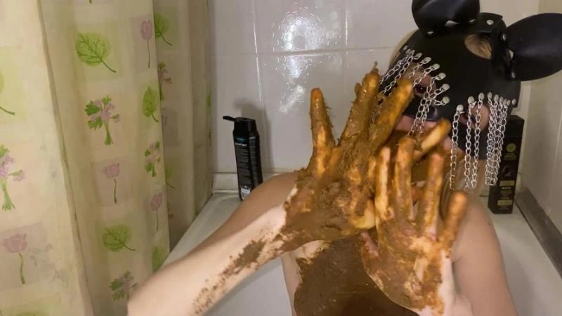 I chew on a piece of shit and smear myself in a sexy mask, ass, feet, face all in shit p00girl  [FullHD/2022]