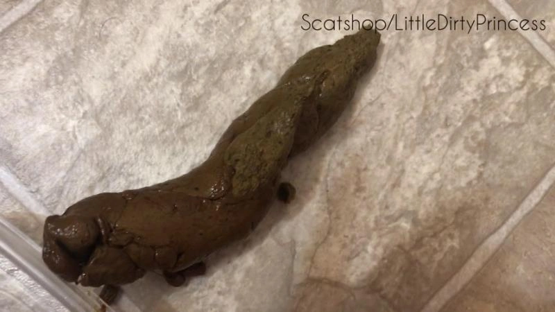 Pushing out logs morning & night! LittleDirtyPrincess  [FullHD/2022]