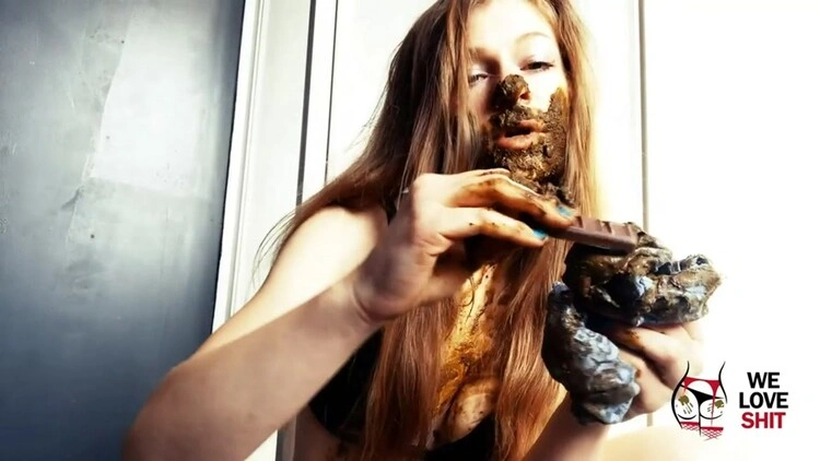 Panty Poop & Mouth Stuffing [FullHD/2022]