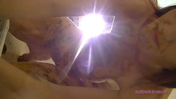 Kira shitting and play fun Kirascatt [FullHD/2022]