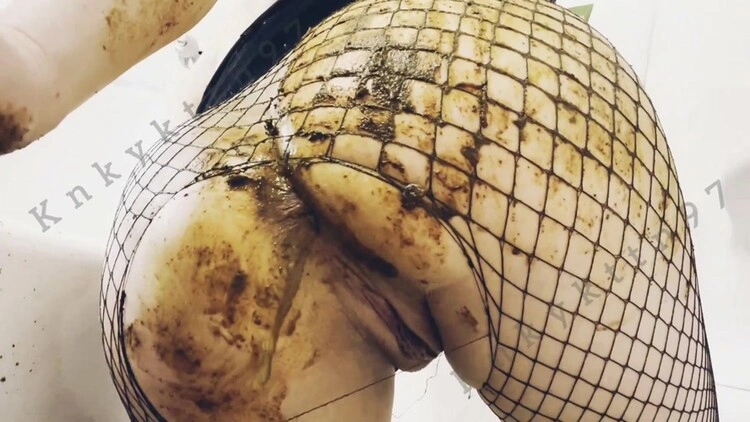 Pooping & Smearing in Fishnets Knkykttn97 [FullHD/2023]