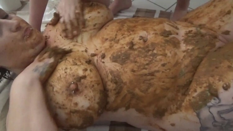 2 Mistresses shit on slave Louise SuzanDirty [FullHD/2023]