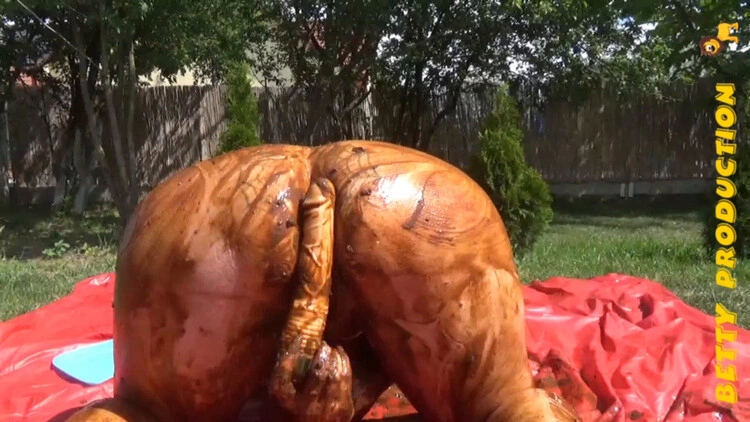 Scat Queen Betty Solo Scat Sex [FullHD/2024]