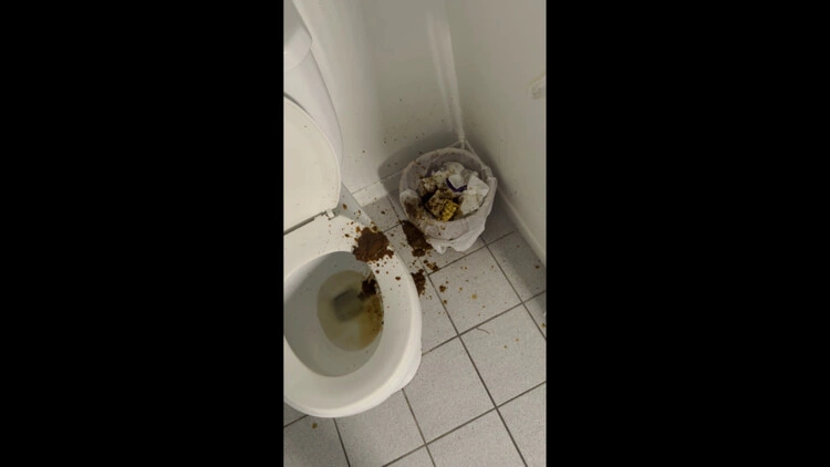Distinguished whores diarrhea accident DirtyDaisy [UltraHD/4K/2024]