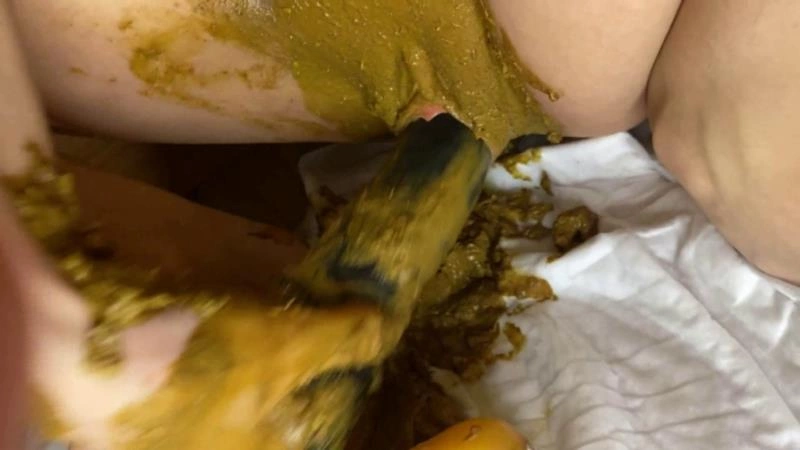 Dirty Fisting Pussy Smeared In Shit with P00gir Big Dildo [FullHD/2025]