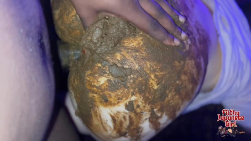 Filthy Japanese Girl – I Get Horny When I Poop Myself!! [UltraHD/4K/2025]