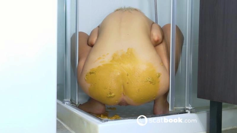 Shower in my ass hole and pooping [FullHD/2025]