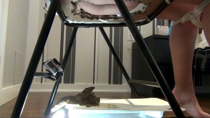 Ass Fingering, Shitting And Smearing Scatmania Annalise [HD/2025]