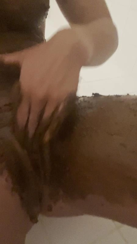 Hot girl smearing poo venuslovexx [SD/2025]