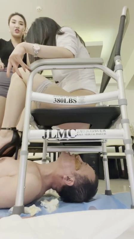 Pathetic Toilet Slave Eats Chinese Princess Shit P1 [SD/2025]