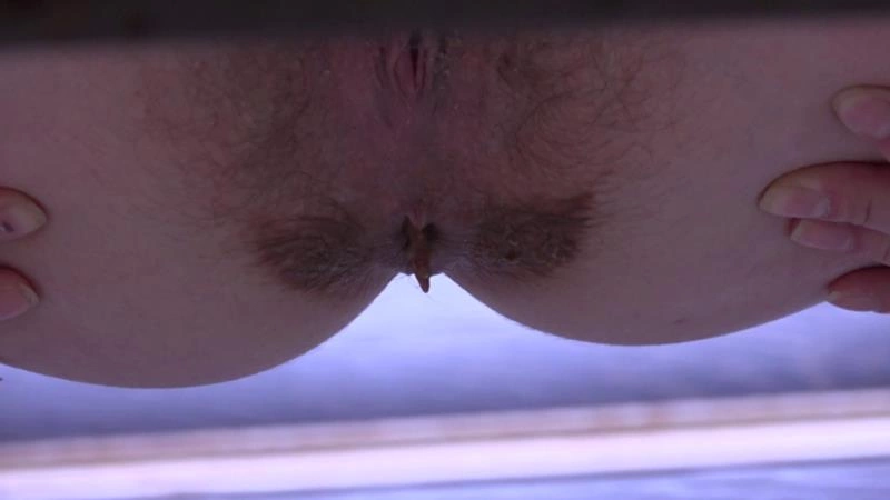 Girl shit and pissing on the street sitting on the stairs brown7 [FullHD/2025]