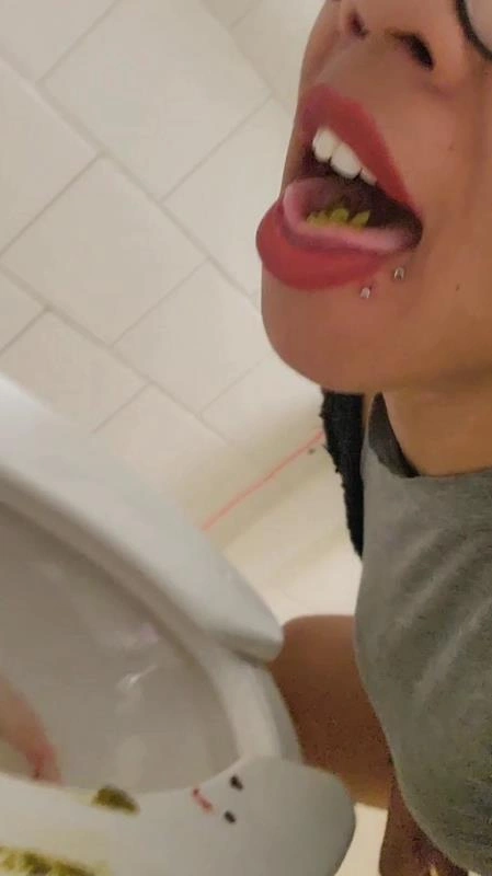 UniElla Public bathroom solo play DaddyUni21 [SD/2025]