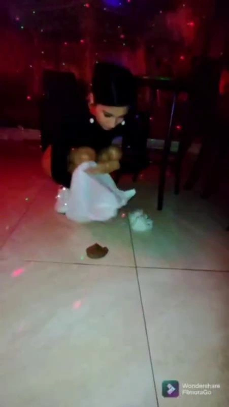 shitting in disco lauracoliin [SD/2025]