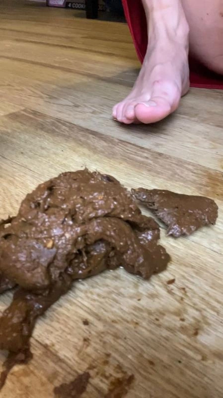 poop in red panties and put them in the ass,I smear shit on my face [SD/2026]