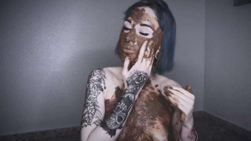 Really Dirty Girl with SHIT [FullHD/2026]