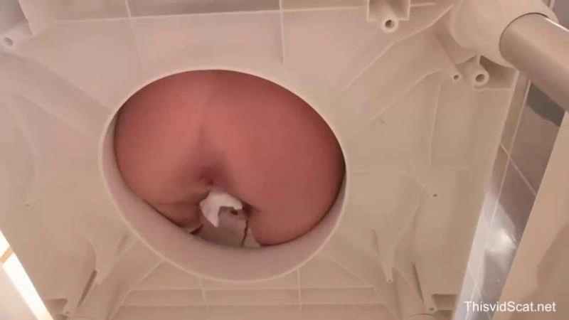 Messy Toilet Session with Perfect Close-Ups. P1 [HD/2026]