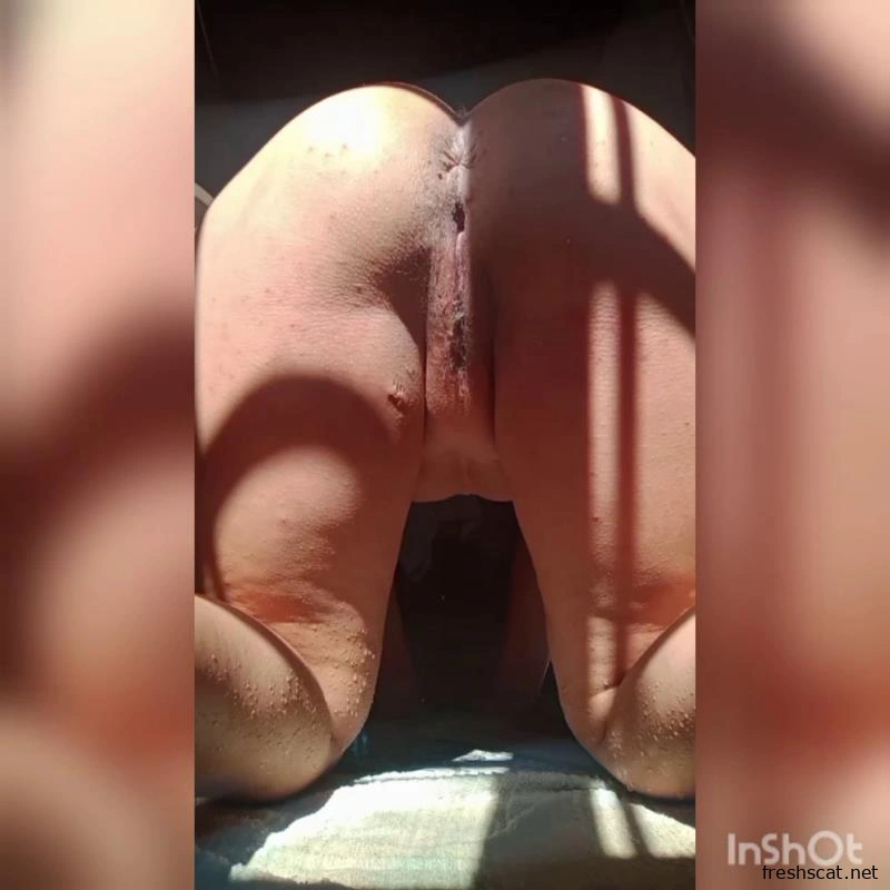 Pissing doggy style Miamartins [SD/2026]